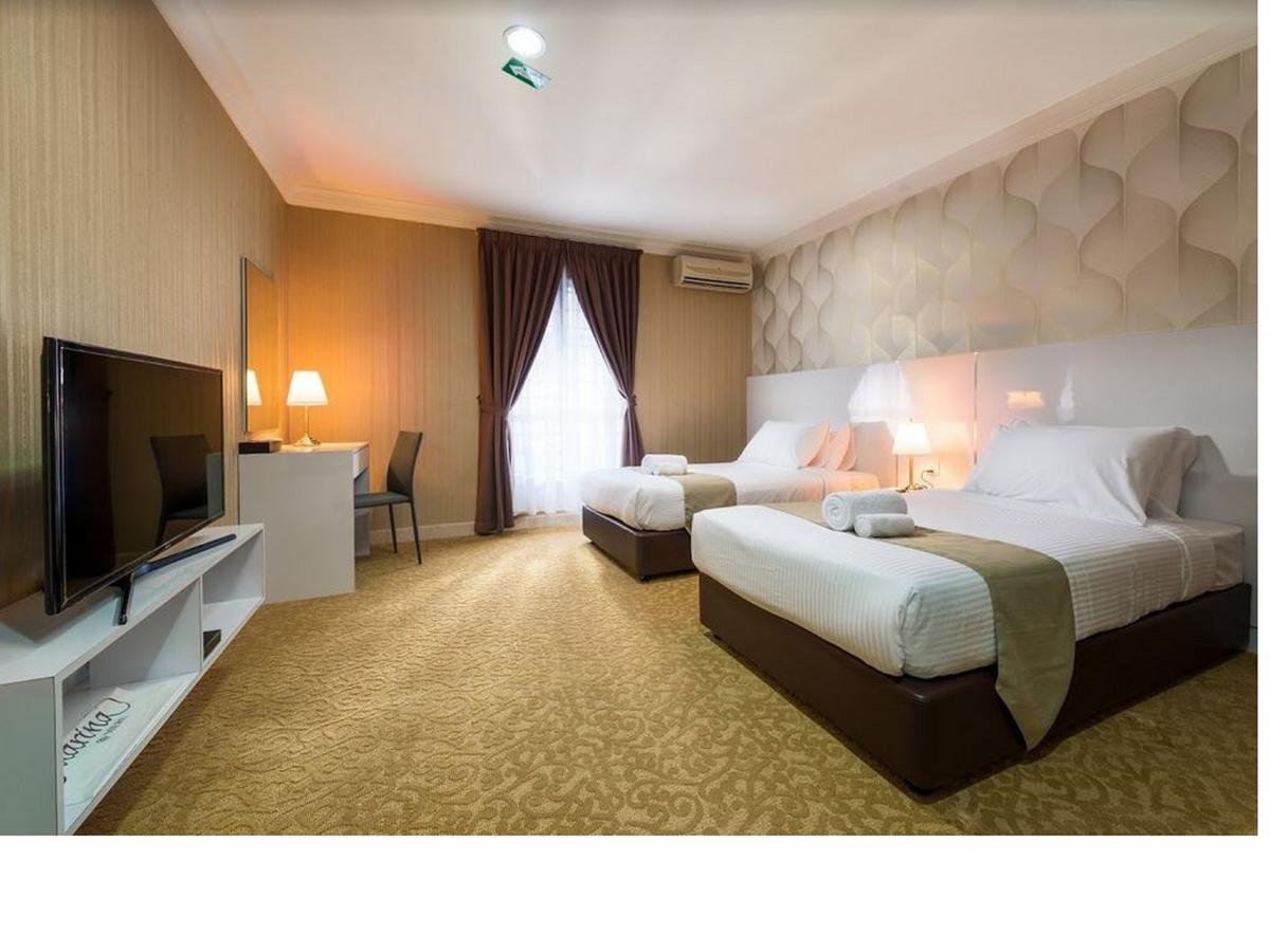 Lanai Casuarina Cempaka Sari Otel Parit Dış mekan fotoğraf